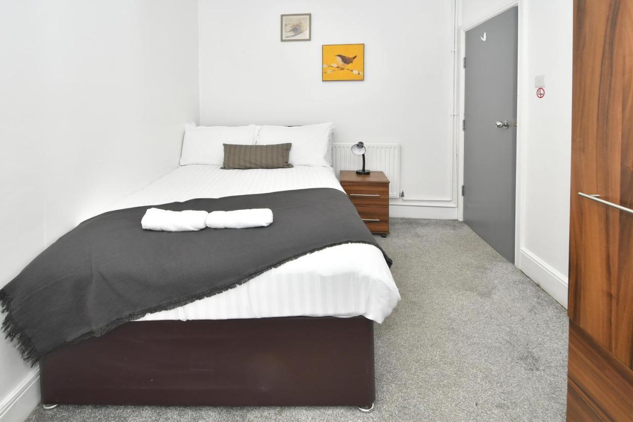 Boothen House By Yourstays Stoke-on-Trent エクステリア 写真