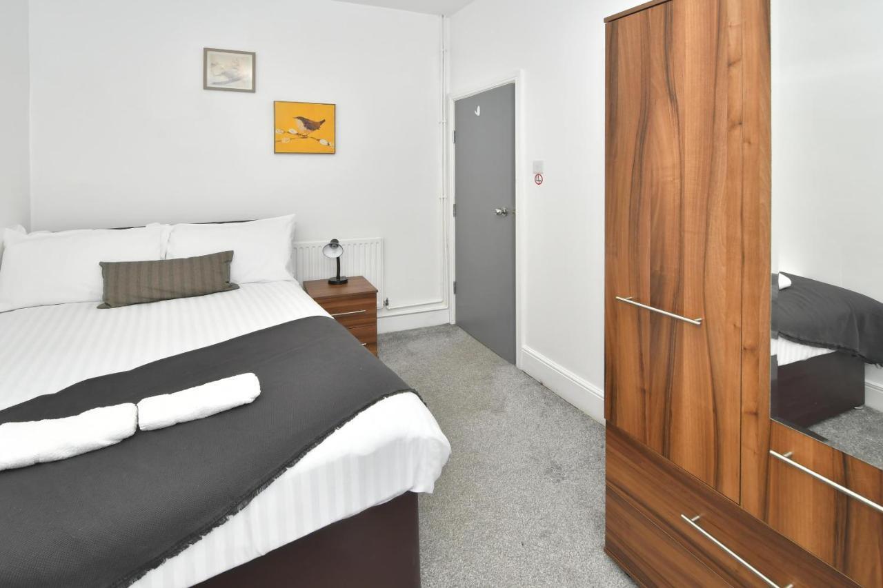 Boothen House By Yourstays Stoke-on-Trent エクステリア 写真