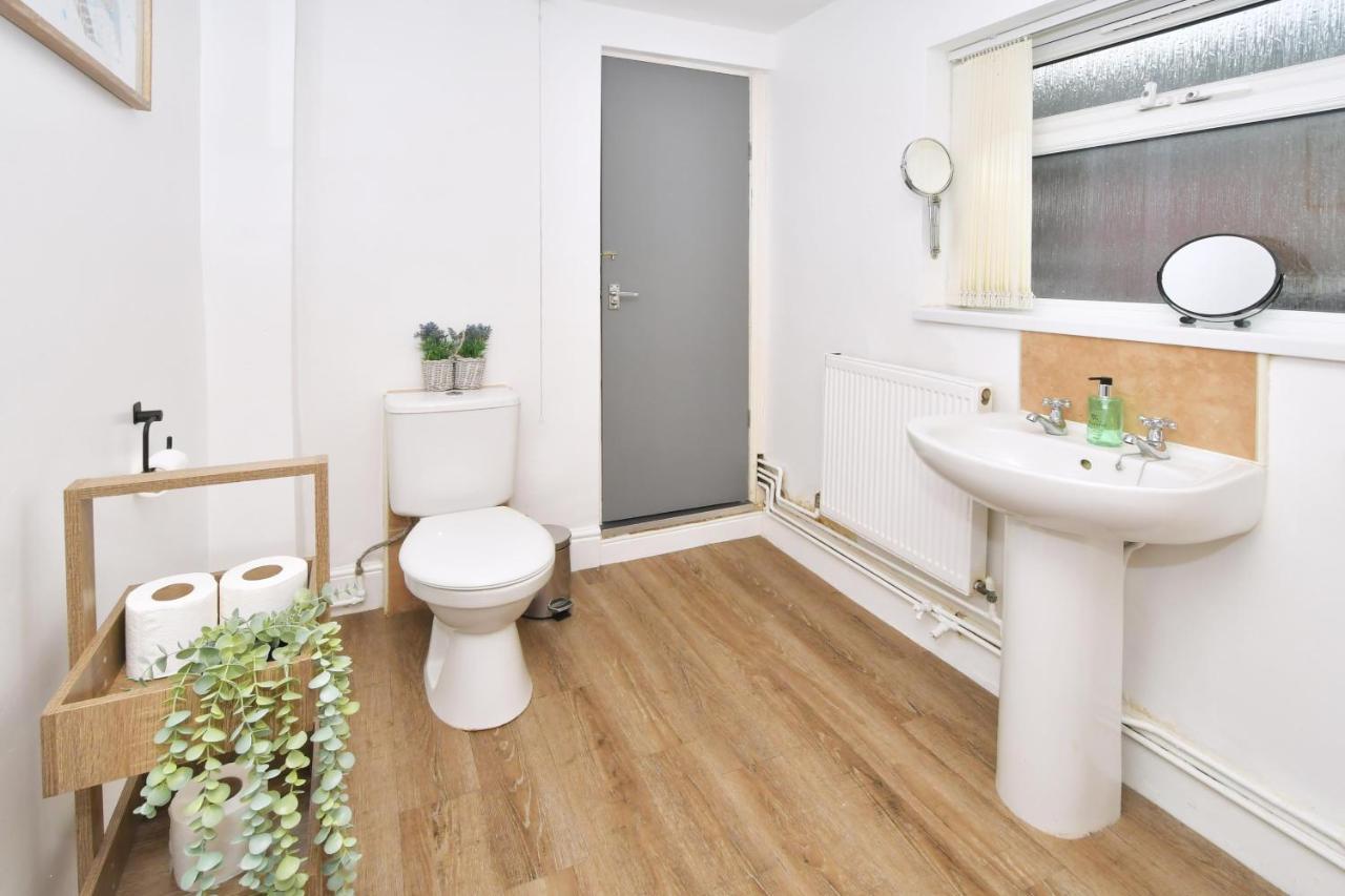 Boothen House By Yourstays Stoke-on-Trent エクステリア 写真