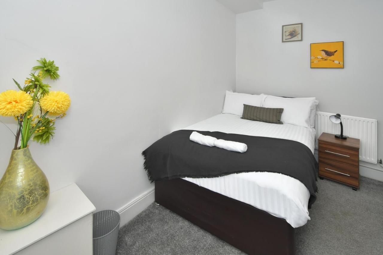 Boothen House By Yourstays Stoke-on-Trent エクステリア 写真
